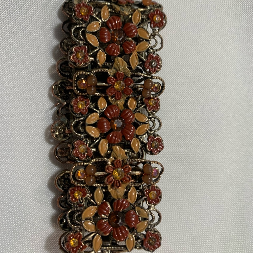 Red, brown, gold flower stretchy bracelet